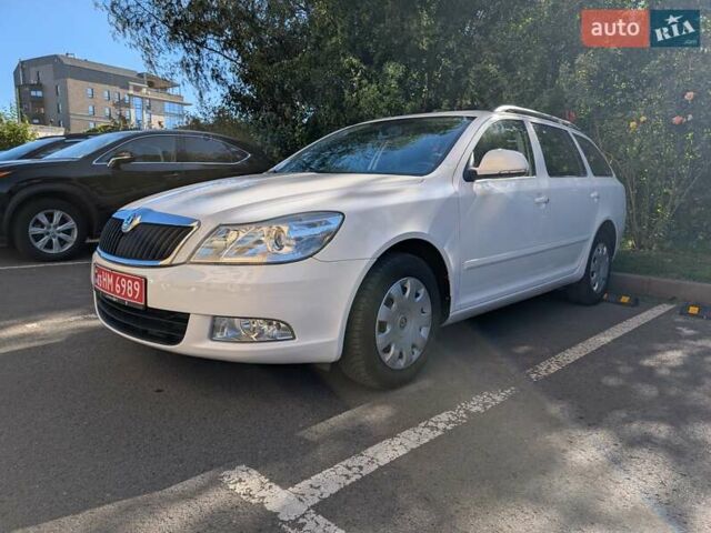 Белый Шкода Октавия, объемом двигателя 1.4 л и пробегом 224 тыс. км за 7300 $, фото 1 на Automoto.ua