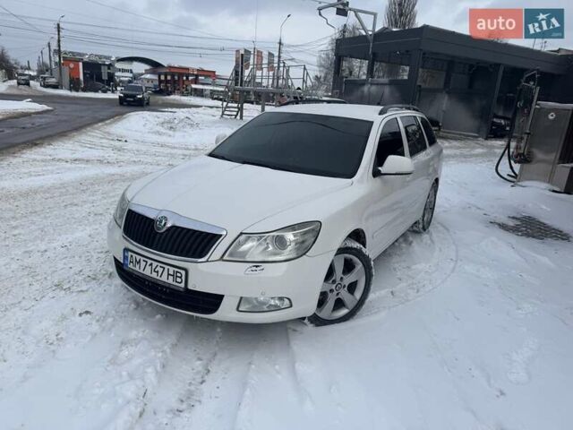 Білий Шкода Октавія, об'ємом двигуна 1.99 л та пробігом 351 тис. км за 9500 $, фото 1 на Automoto.ua