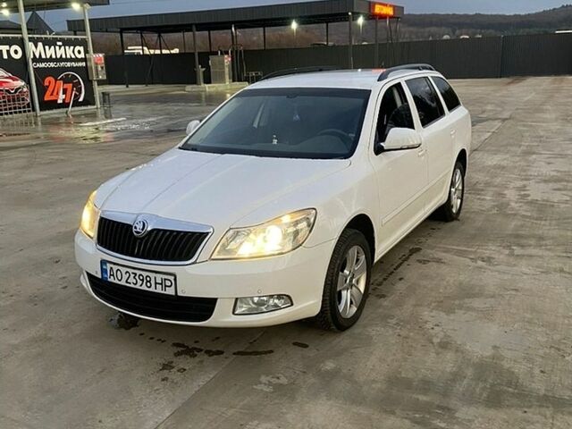Білий Шкода Октавія, об'ємом двигуна 1.97 л та пробігом 265 тис. км за 7800 $, фото 1 на Automoto.ua