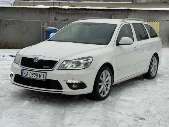 Белый Шкода Октавия, объемом двигателя 2 л и пробегом 289 тыс. км за 12200 $, фото 1 на Automoto.ua