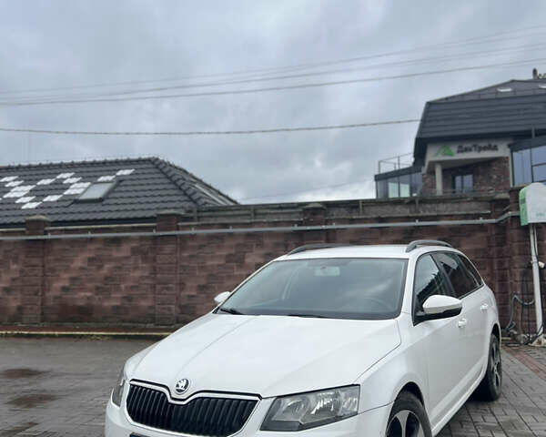 Белый Шкода Октавия, объемом двигателя 1.97 л и пробегом 308 тыс. км за 8200 $, фото 1 на Automoto.ua