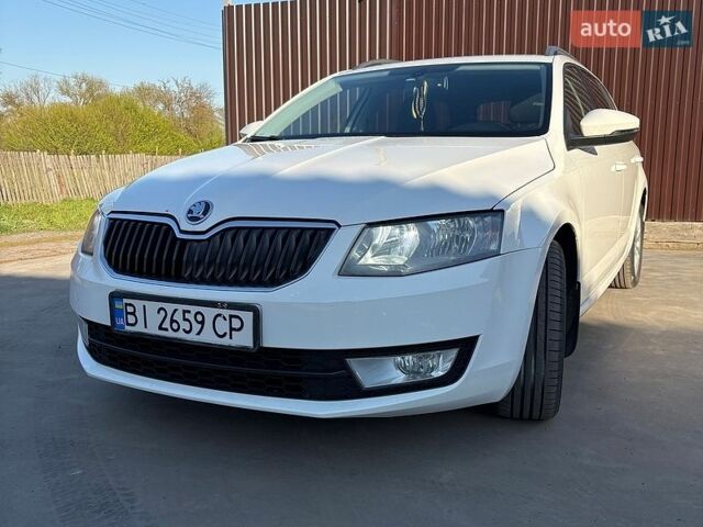 Белый Шкода Октавия, объемом двигателя 1.6 л и пробегом 327 тыс. км за 9800 $, фото 1 на Automoto.ua