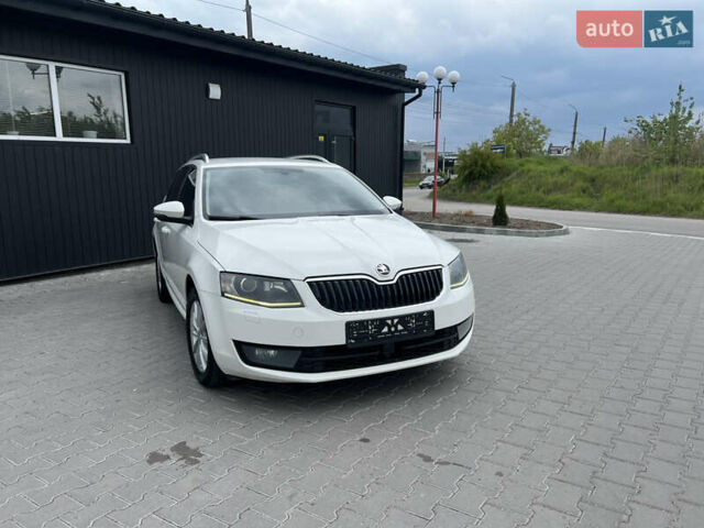 Белый Шкода Октавия, объемом двигателя 1.6 л и пробегом 261 тыс. км за 10400 $, фото 1 на Automoto.ua