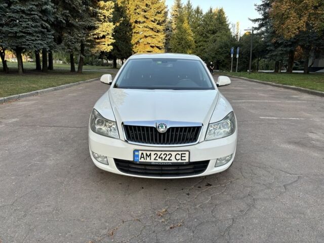 Белый Шкода Октавия, объемом двигателя 2 л и пробегом 356 тыс. км за 10300 $, фото 1 на Automoto.ua