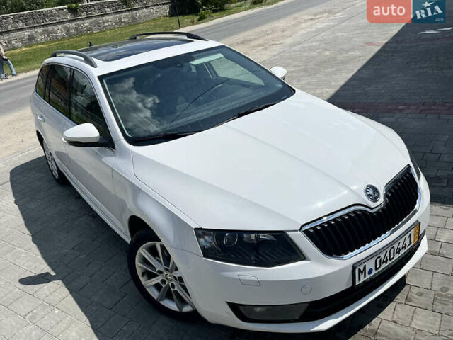 Белый Шкода Октавия, объемом двигателя 1.8 л и пробегом 299 тыс. км за 10600 $, фото 1 на Automoto.ua