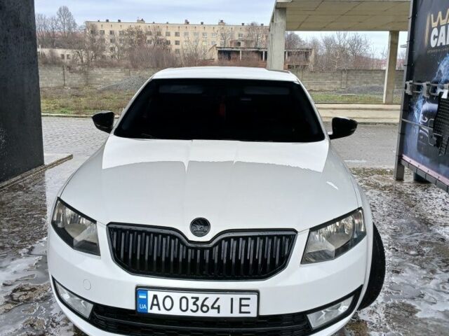 Белый Шкода Октавия, объемом двигателя 1.6 л и пробегом 230 тыс. км за 9500 $, фото 1 на Automoto.ua