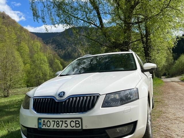 Белый Шкода Октавия, объемом двигателя 1.6 л и пробегом 227 тыс. км за 10300 $, фото 1 на Automoto.ua