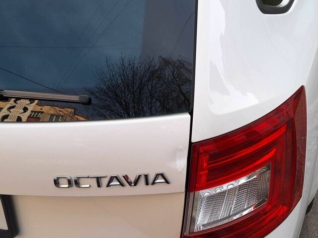 Білий Шкода Октавія, об'ємом двигуна 1.6 л та пробігом 231 тис. км за 10999 $, фото 1 на Automoto.ua