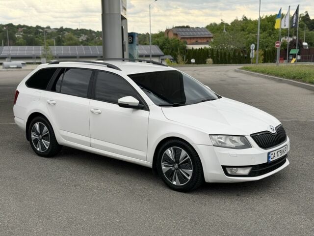 Білий Шкода Октавія, об'ємом двигуна 1.6 л та пробігом 380 тис. км за 10500 $, фото 1 на Automoto.ua
