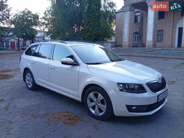 Белый Шкода Октавия, объемом двигателя 1.6 л и пробегом 187 тыс. км за 11300 $, фото 1 на Automoto.ua