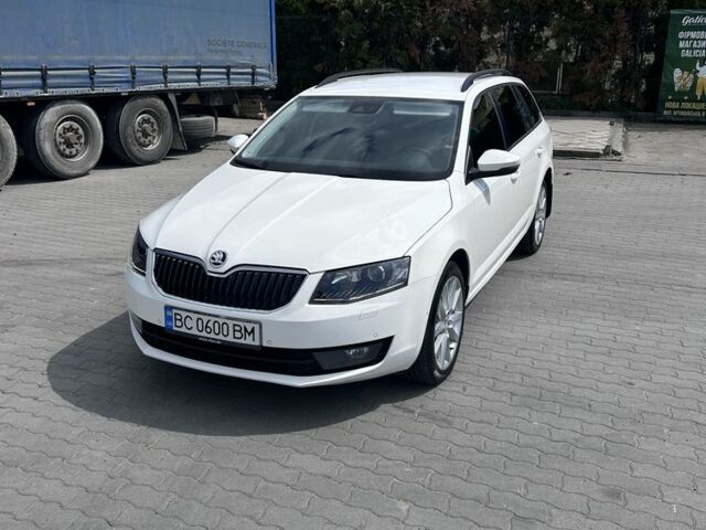 Белый Шкода Октавия, объемом двигателя 2 л и пробегом 230 тыс. км за 11200 $, фото 1 на Automoto.ua
