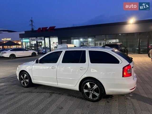 Белый Шкода Октавия, объемом двигателя 1.98 л и пробегом 336 тыс. км за 9500 $, фото 1 на Automoto.ua