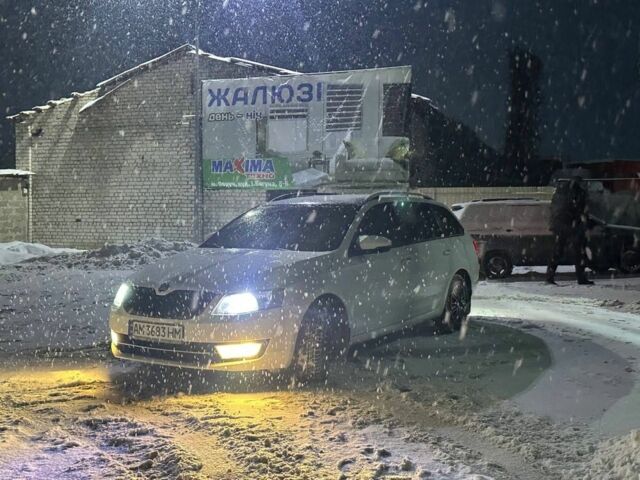 Белый Шкода Октавия, объемом двигателя 1.6 л и пробегом 390 тыс. км за 7999 $, фото 1 на Automoto.ua