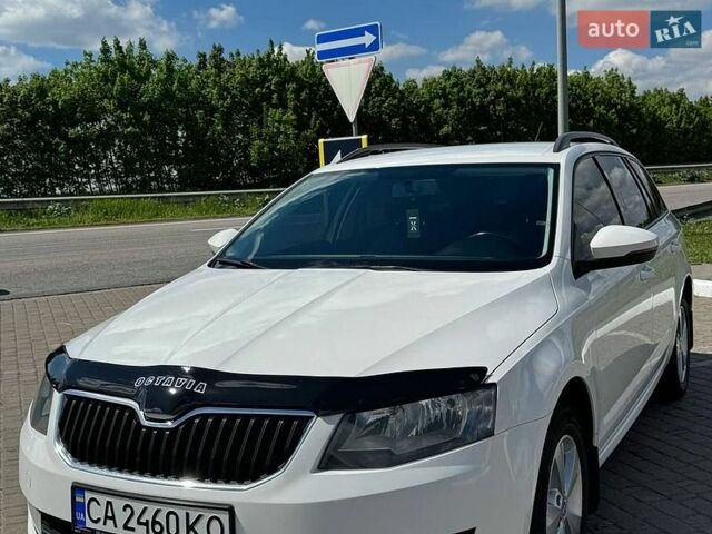 Белый Шкода Октавия, объемом двигателя 1.6 л и пробегом 280 тыс. км за 9500 $, фото 1 на Automoto.ua