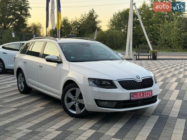 Белый Шкода Октавия, объемом двигателя 2 л и пробегом 252 тыс. км за 12000 $, фото 1 на Automoto.ua