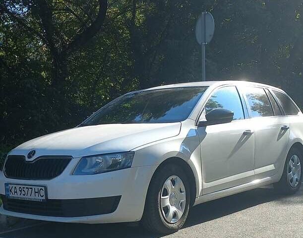 Білий Шкода Октавія, об'ємом двигуна 1.6 л та пробігом 230 тис. км за 10250 $, фото 1 на Automoto.ua
