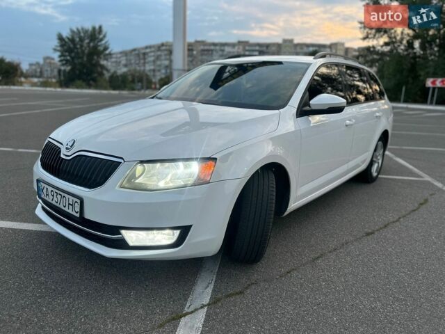 Білий Шкода Октавія, об'ємом двигуна 1.6 л та пробігом 388 тис. км за 9800 $, фото 1 на Automoto.ua