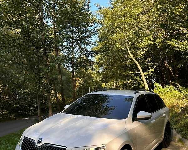 Белый Шкода Октавия, объемом двигателя 1.97 л и пробегом 296 тыс. км за 13100 $, фото 1 на Automoto.ua