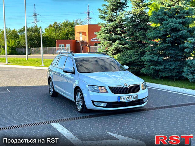 Шкода Октавия 2014 в Днепре (Днепропетровске) на Automoto.ua Белый Шкода Октавия, объемом двигателя 1.6 л и пробегом 290 тыс. км за 10300 $, фото 1 на Automoto.ua