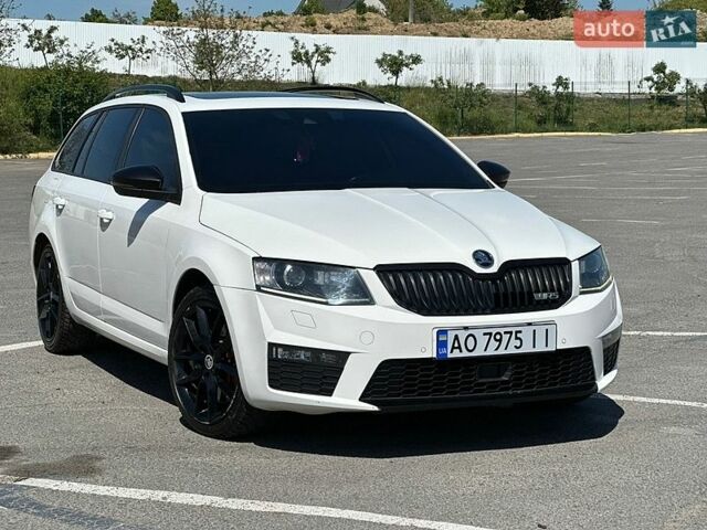 Белый Шкода Октавия, объемом двигателя 1.97 л и пробегом 225 тыс. км за 13900 $, фото 1 на Automoto.ua