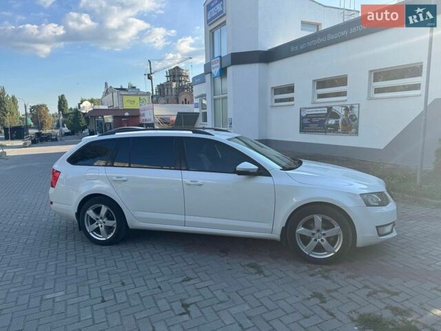 Белый Шкода Октавия, объемом двигателя 1.6 л и пробегом 317 тыс. км за 10300 $, фото 1 на Automoto.ua