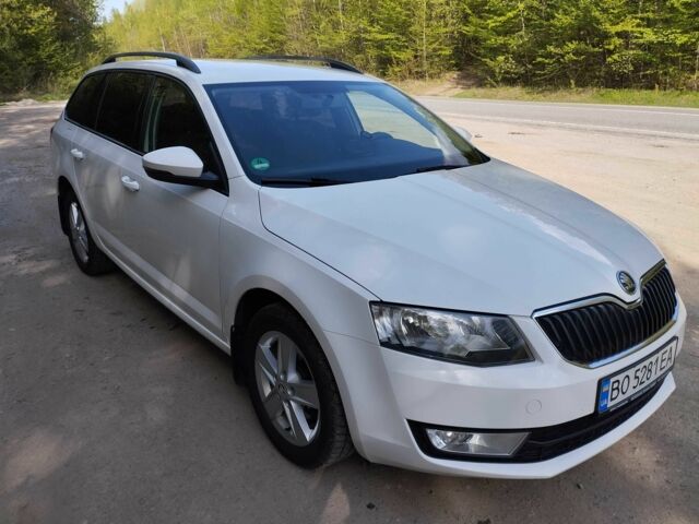 Шкода Октавія 2014 у Тернополі на Automoto.ua Білий Шкода Октавія, об'ємом двигуна 1.2 л та пробігом 218 тис. км за 8200 $, фото 1 на Automoto.ua