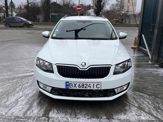 Белый Шкода Октавия, объемом двигателя 2 л и пробегом 285 тыс. км за 9500 $, фото 1 на Automoto.ua