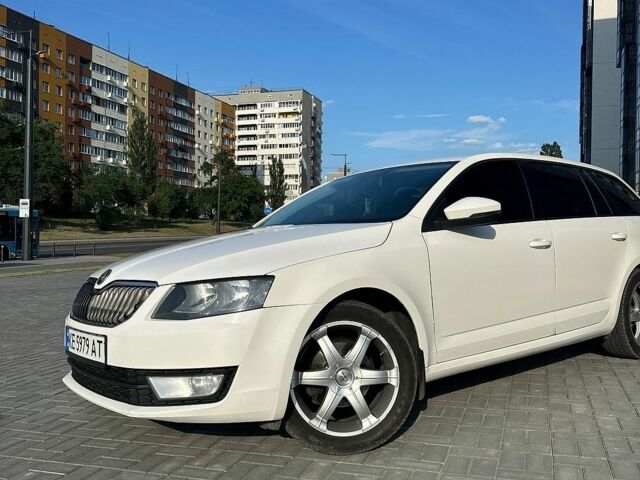 Белый Шкода Октавия, объемом двигателя 1.6 л и пробегом 330 тыс. км за 9500 $, фото 1 на Automoto.ua