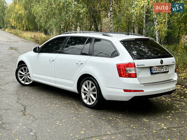 Белый Шкода Октавия, объемом двигателя 1.97 л и пробегом 360 тыс. км за 12100 $, фото 1 на Automoto.ua