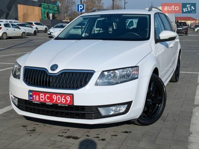 Белый Шкода Октавия, объемом двигателя 1.4 л и пробегом 188 тыс. км за 9900 $, фото 1 на Automoto.ua