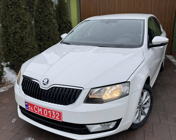 Белый Шкода Октавия, объемом двигателя 0 л и пробегом 238 тыс. км за 9950 $, фото 1 на Automoto.ua