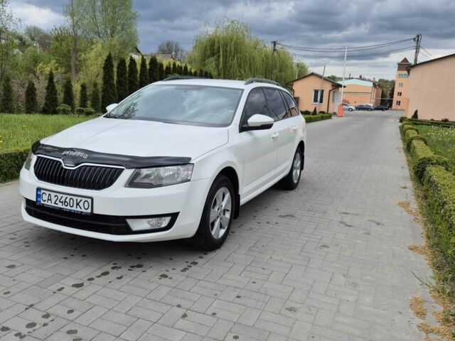 Белый Шкода Октавия, объемом двигателя 1.6 л и пробегом 280 тыс. км за 9500 $, фото 1 на Automoto.ua