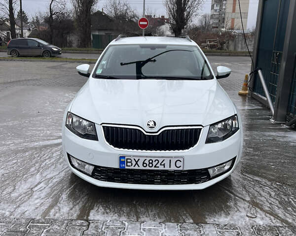 Белый Шкода Октавия, объемом двигателя 1.97 л и пробегом 285 тыс. км за 9500 $, фото 1 на Automoto.ua