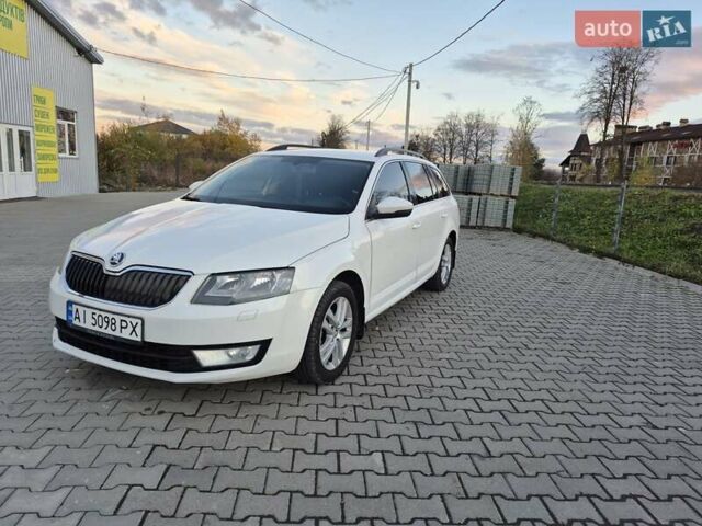 Шкода Октавія 2014 у Івано-Франківську на Automoto.ua Білий Шкода Октавія, об'ємом двигуна 1.6 л та пробігом 300 тис. км за 11250 $, фото 1 на Automoto.ua