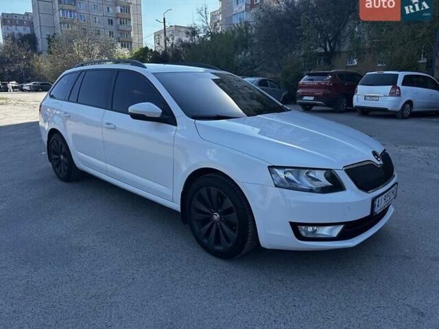 Белый Шкода Октавия, объемом двигателя 2 л и пробегом 285 тыс. км за 12800 $, фото 1 на Automoto.ua
