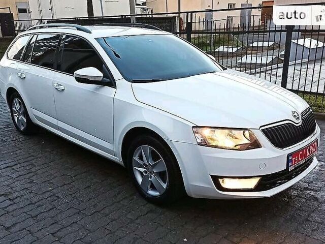 Білий Шкода Октавія, об'ємом двигуна 1.8 л та пробігом 250 тис. км за 10300 $, фото 1 на Automoto.ua