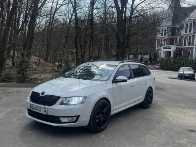 Белый Шкода Октавия, объемом двигателя 1.6 л и пробегом 267 тыс. км за 9300 $, фото 1 на Automoto.ua