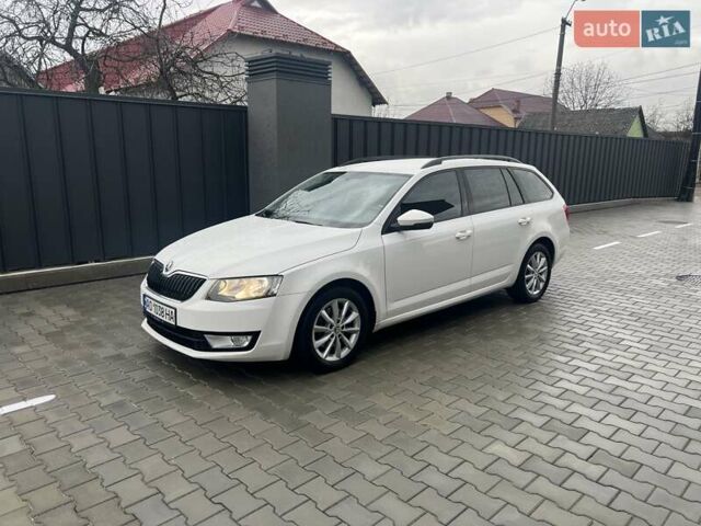 Белый Шкода Октавия, объемом двигателя 1.97 л и пробегом 310 тыс. км за 10950 $, фото 1 на Automoto.ua