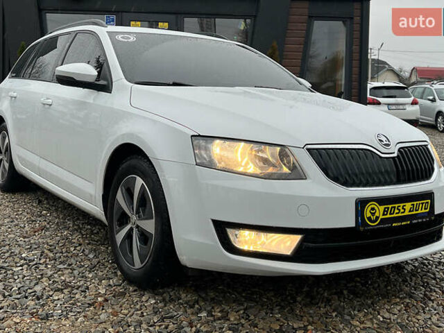 Белый Шкода Октавия, объемом двигателя 1.6 л и пробегом 260 тыс. км за 10999 $, фото 1 на Automoto.ua