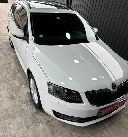 Белый Шкода Октавия, объемом двигателя 1.98 л и пробегом 259 тыс. км за 13300 $, фото 1 на Automoto.ua