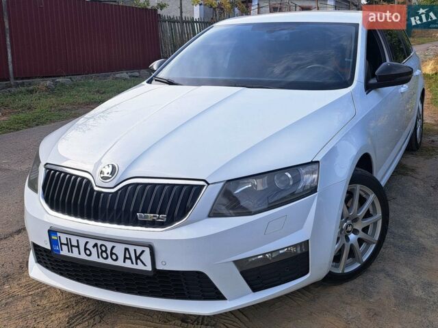 Белый Шкода Октавия, объемом двигателя 2 л и пробегом 277 тыс. км за 12900 $, фото 1 на Automoto.ua