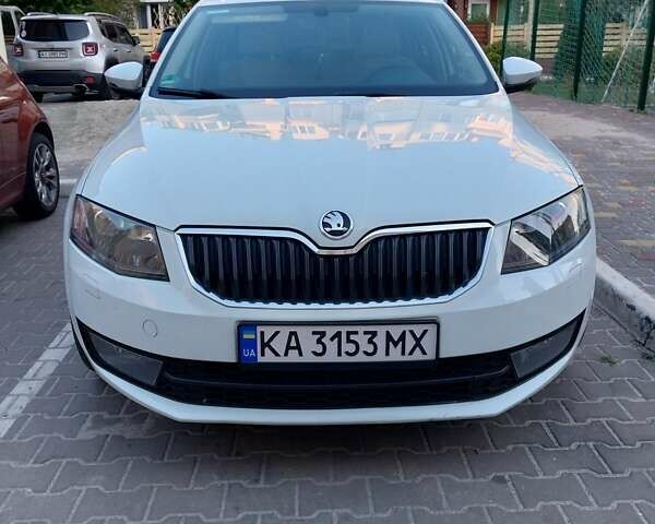 Білий Шкода Октавія, об'ємом двигуна 1.6 л та пробігом 387 тис. км за 14750 $, фото 1 на Automoto.ua