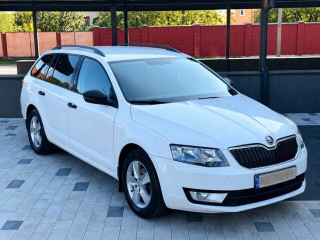 Білий Шкода Октавія, об'ємом двигуна 1.6 л та пробігом 340 тис. км за 10236 $, фото 1 на Automoto.ua