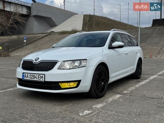 Белый Шкода Октавия, объемом двигателя 1.97 л и пробегом 253 тыс. км за 13200 $, фото 1 на Automoto.ua