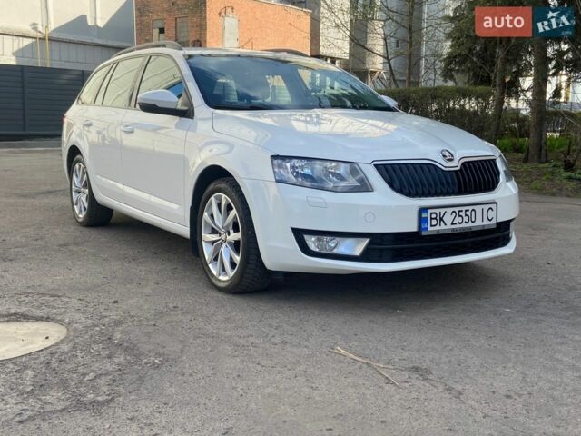 Білий Шкода Октавія, об'ємом двигуна 1.6 л та пробігом 243 тис. км за 10250 $, фото 1 на Automoto.ua