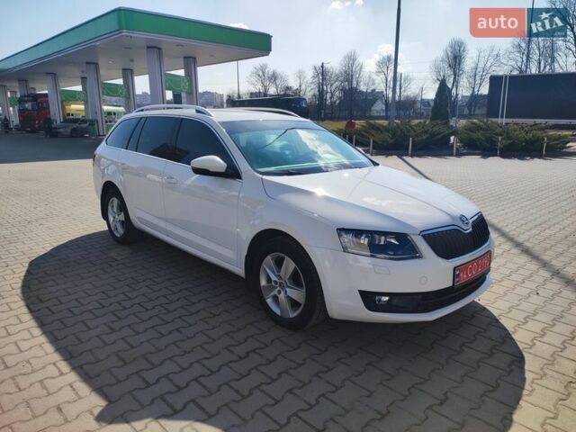Белый Шкода Октавия, объемом двигателя 2 л и пробегом 273 тыс. км за 12500 $, фото 1 на Automoto.ua