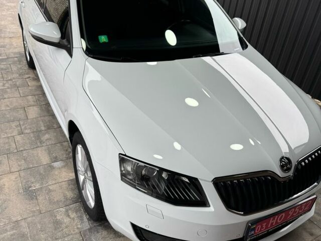 Белый Шкода Октавия, объемом двигателя 2 л и пробегом 259 тыс. км за 13300 $, фото 1 на Automoto.ua