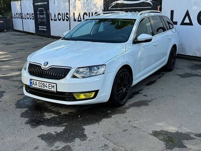 Белый Шкода Октавия, объемом двигателя 1.97 л и пробегом 253 тыс. км за 11800 $, фото 1 на Automoto.ua