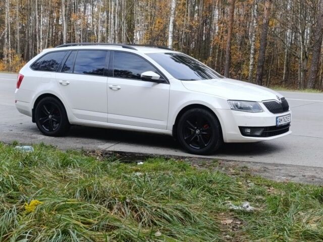 Белый Шкода Октавия, объемом двигателя 2 л и пробегом 280 тыс. км за 12100 $, фото 1 на Automoto.ua
