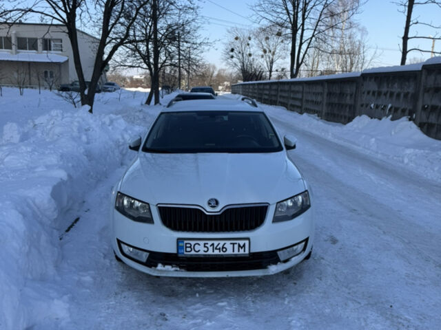 Білий Шкода Октавія, об'ємом двигуна 1.6 л та пробігом 270 тис. км за 9500 $, фото 1 на Automoto.ua